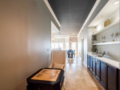 Wet bar